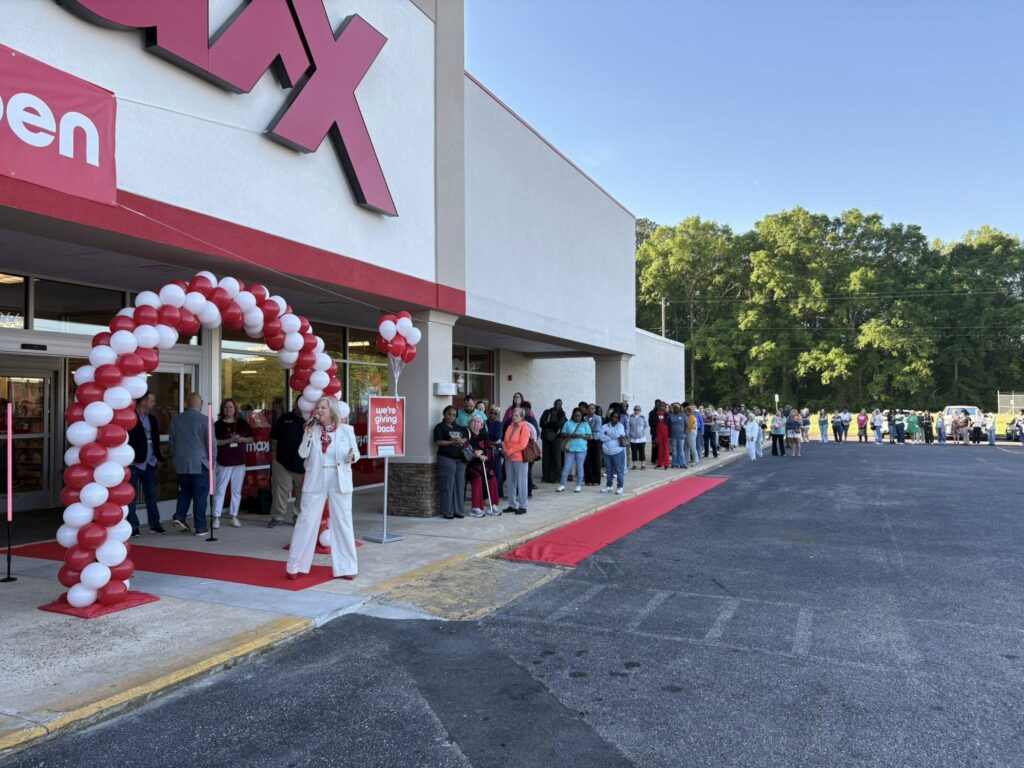 TJ Maxx holds grand opening at new location in Wetumpka