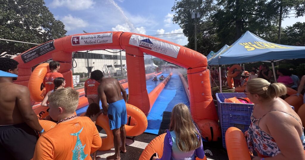 Gadsden Draws 2,000+ Riders On Its Giant 1,000-Foot Waterslide