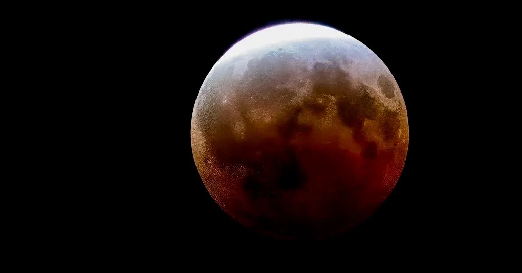 Alabama Skies Clear For Near Total Lunar Eclipse [Photos]